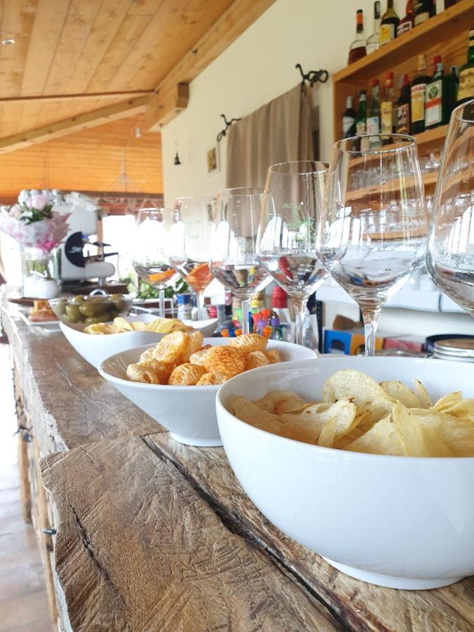 Osteria E Locanda Del Viaggiatore Russi Eksteriør billede
