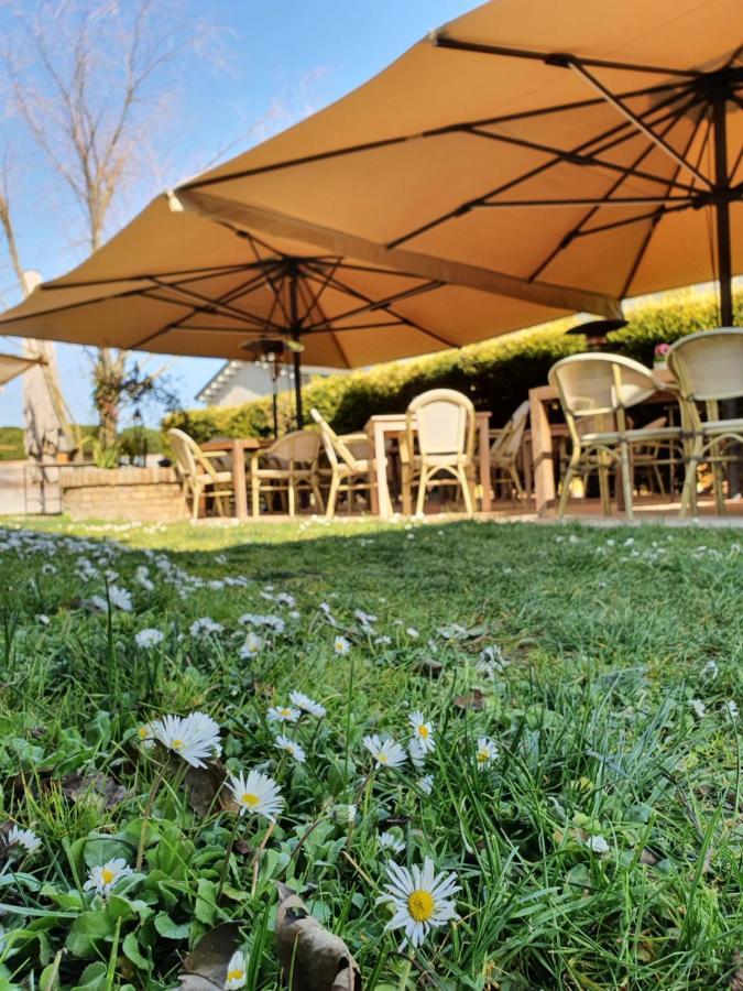 Osteria E Locanda Del Viaggiatore Russi Eksteriør billede